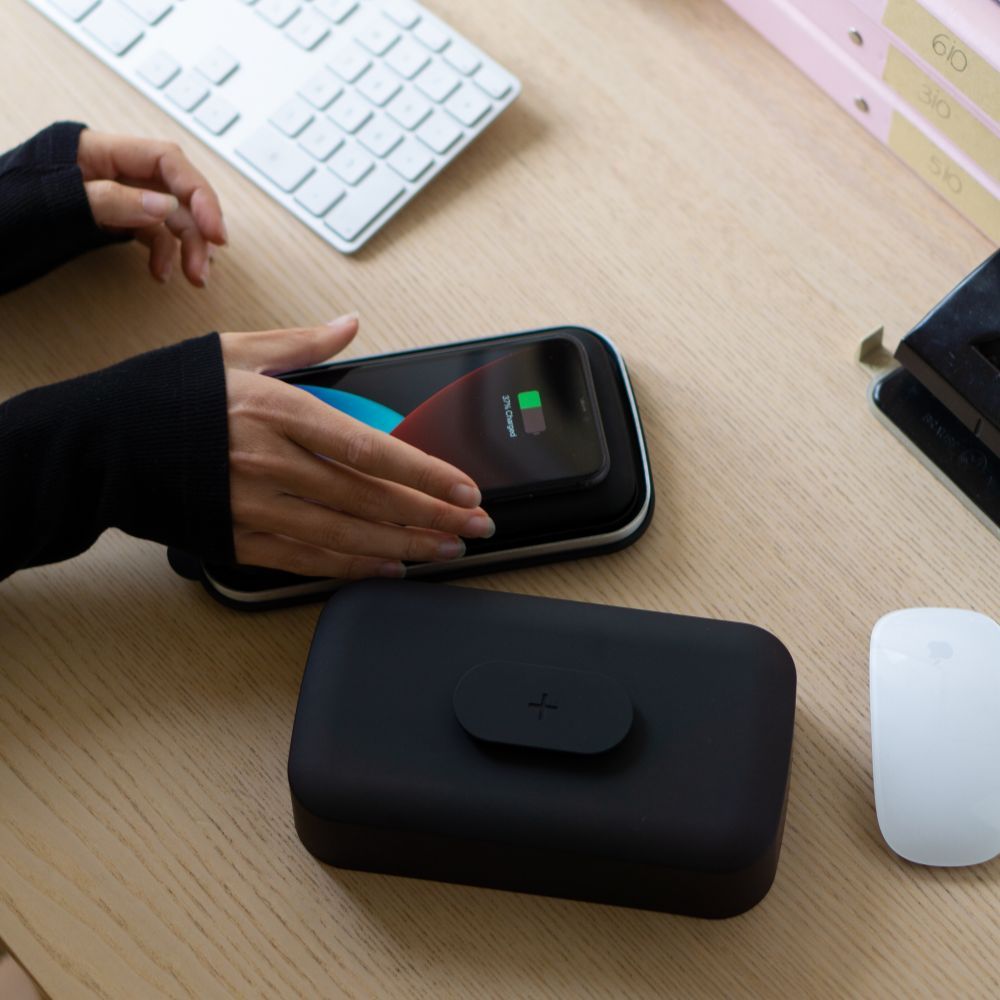 BioEnergy - Detox Box - Black with SmartPhone